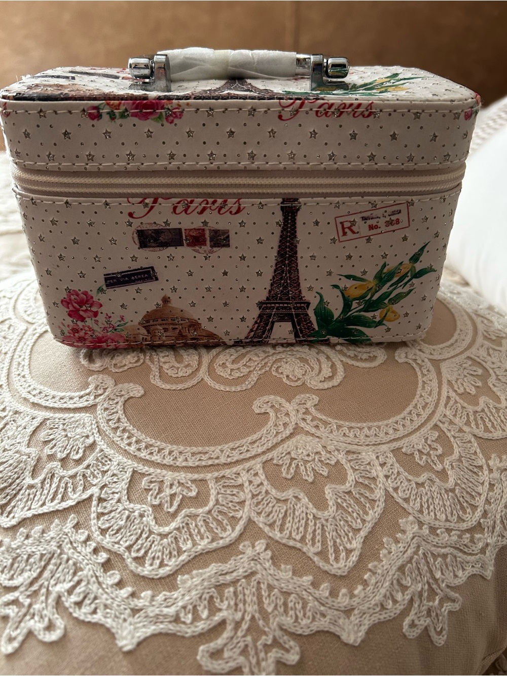 Source Unknown Cream Paris Print Makeup & Jewelry Case with Floral Accents